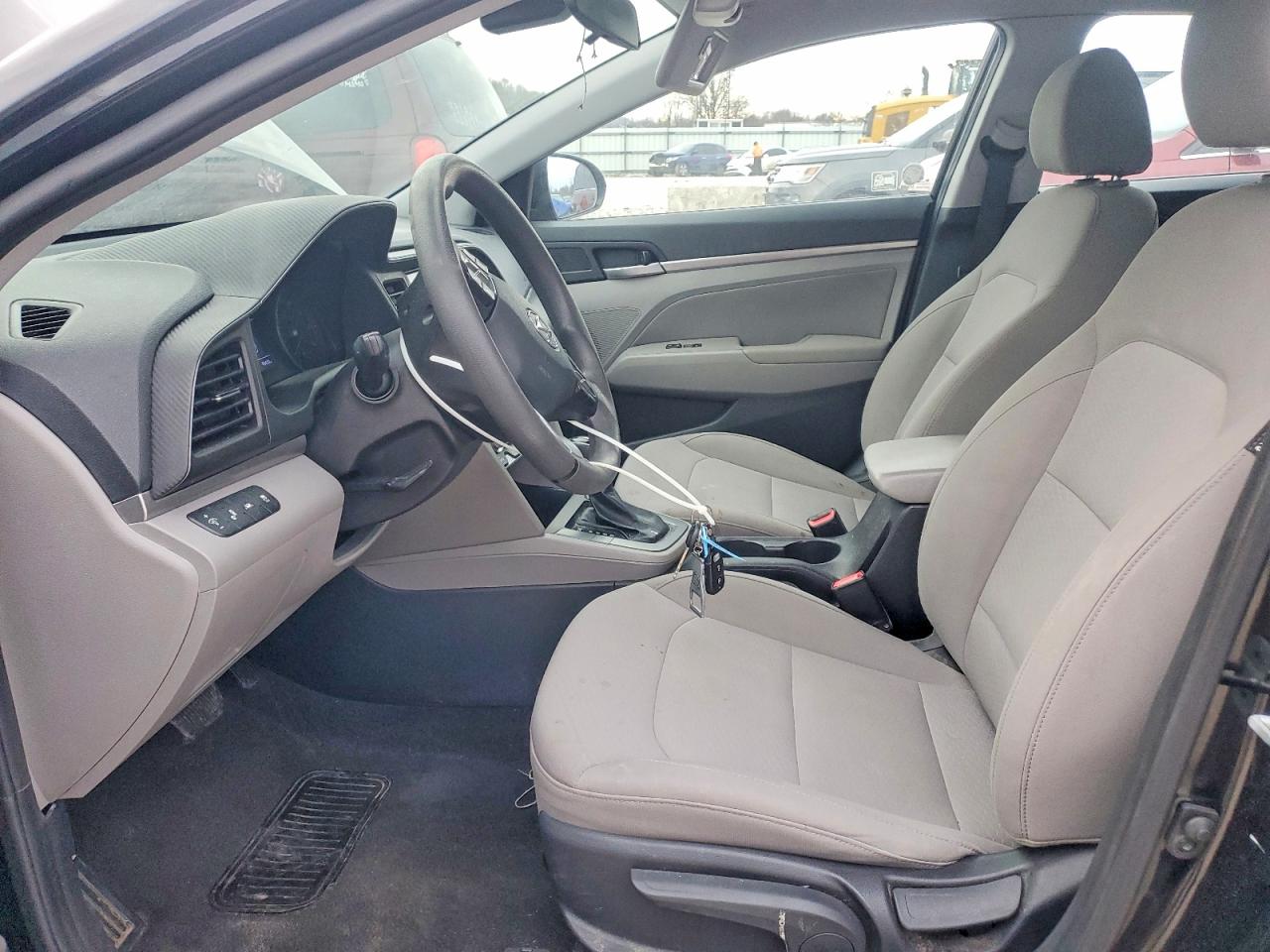 2020 HYUNDAI ELANTRA SEL photo 7