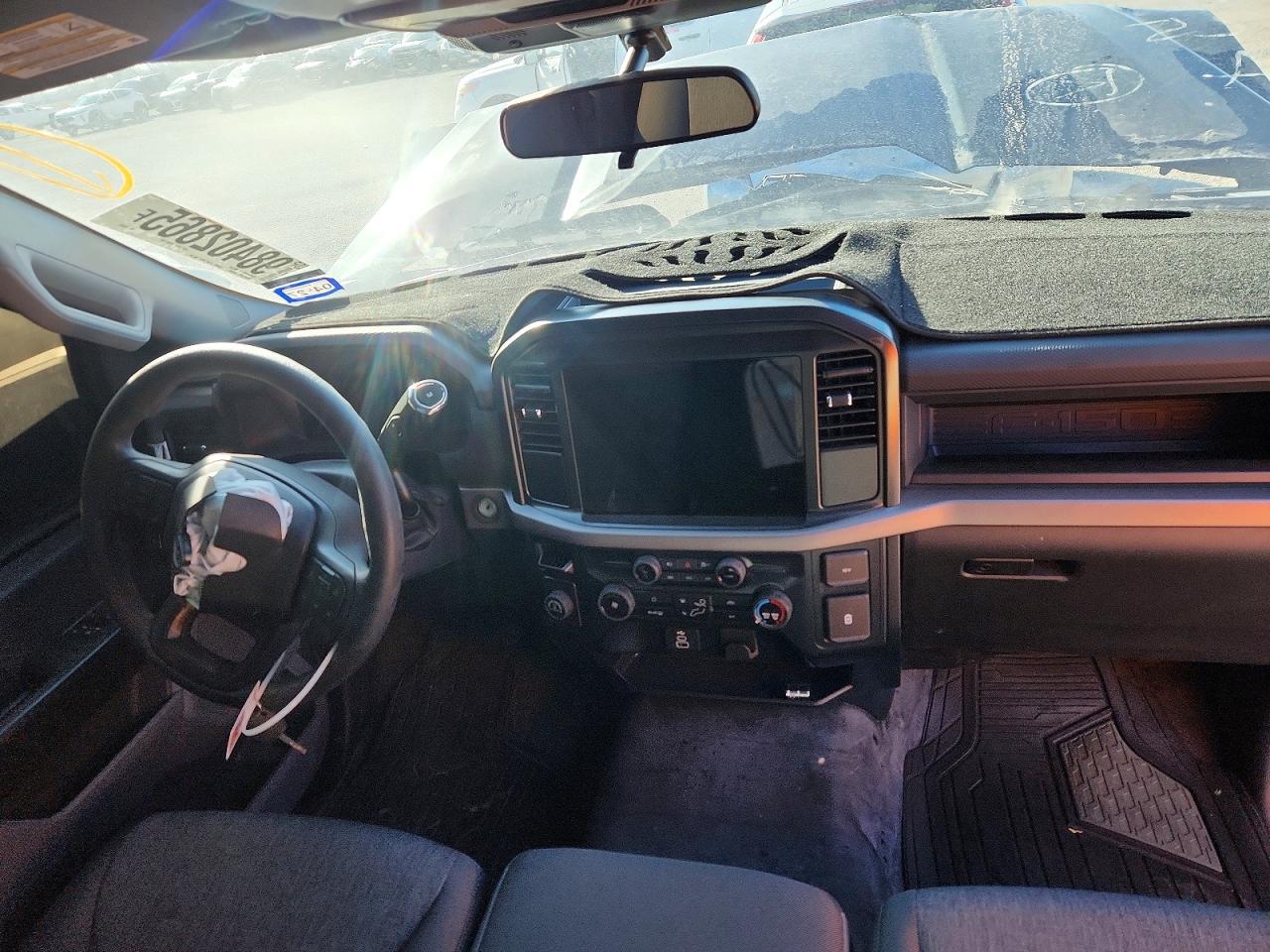 2025 FORD F150 XL photo 8