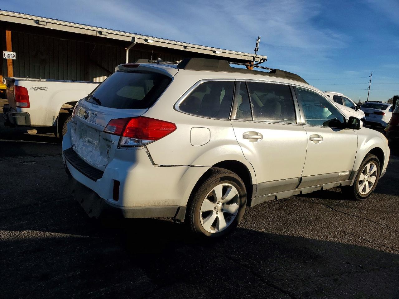 2011 SUBARU OUTBACK 3.6R PREMIUM photo 3