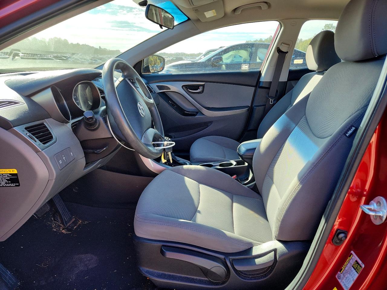 2015 HYUNDAI ELANTRA SE photo 7