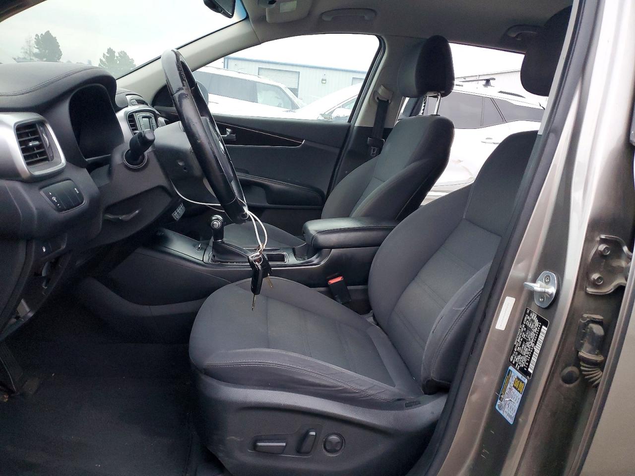2016 KIA SORENTO LX photo 7