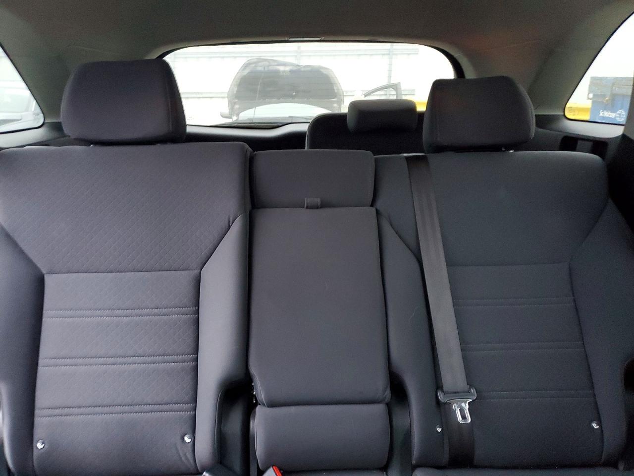 2016 KIA SORENTO LX photo 10