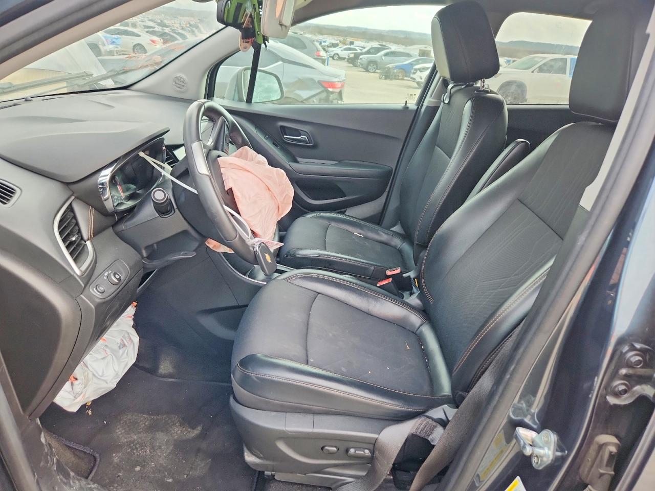 2021 CHEVROLET TRAX 1LT photo 7