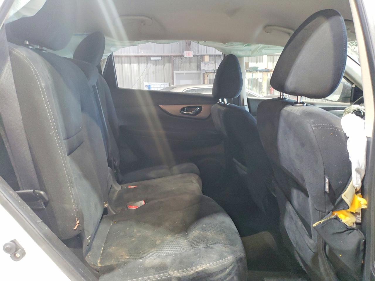2016 NISSAN ROGUE S photo 11