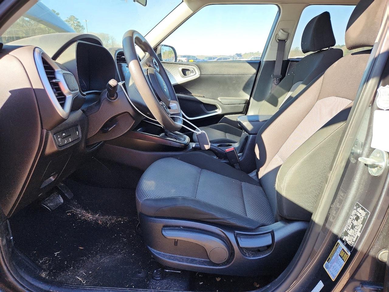 2022 KIA SOUL LX photo 13