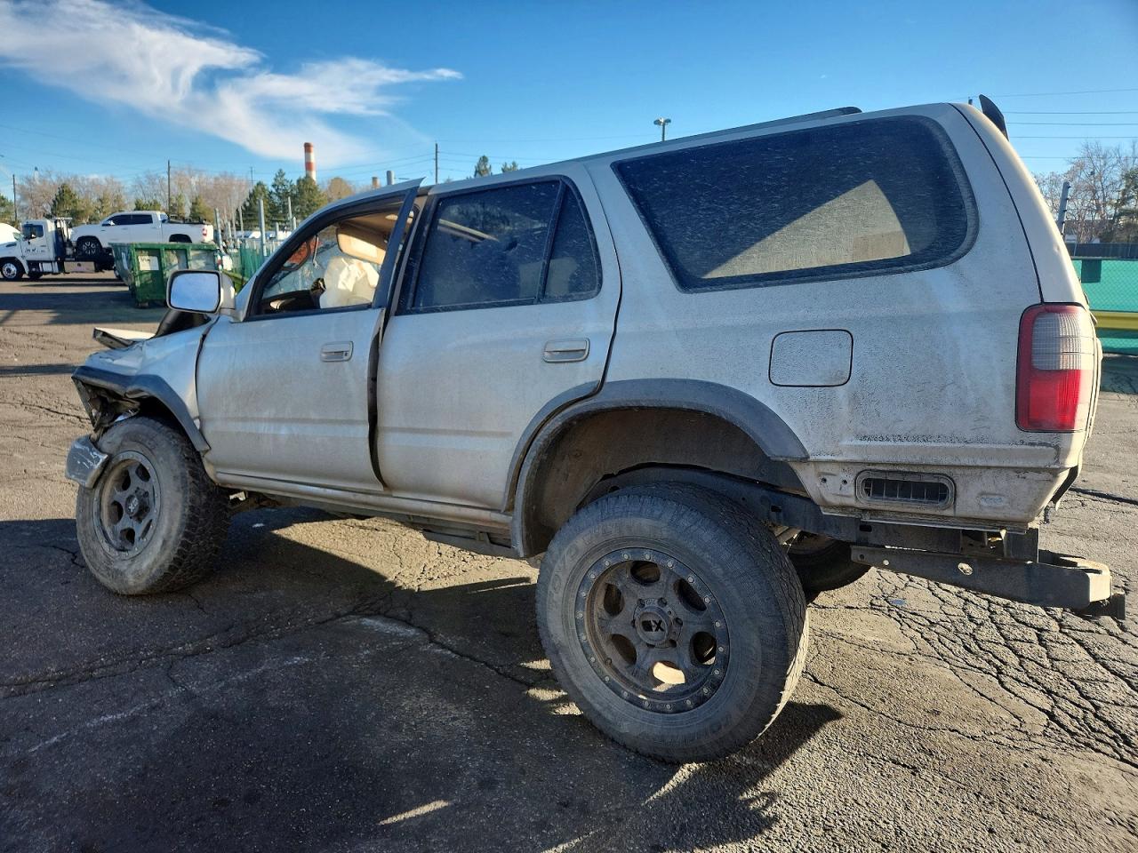 1998 TOYOTA 4RUNNER SR5 photo 3