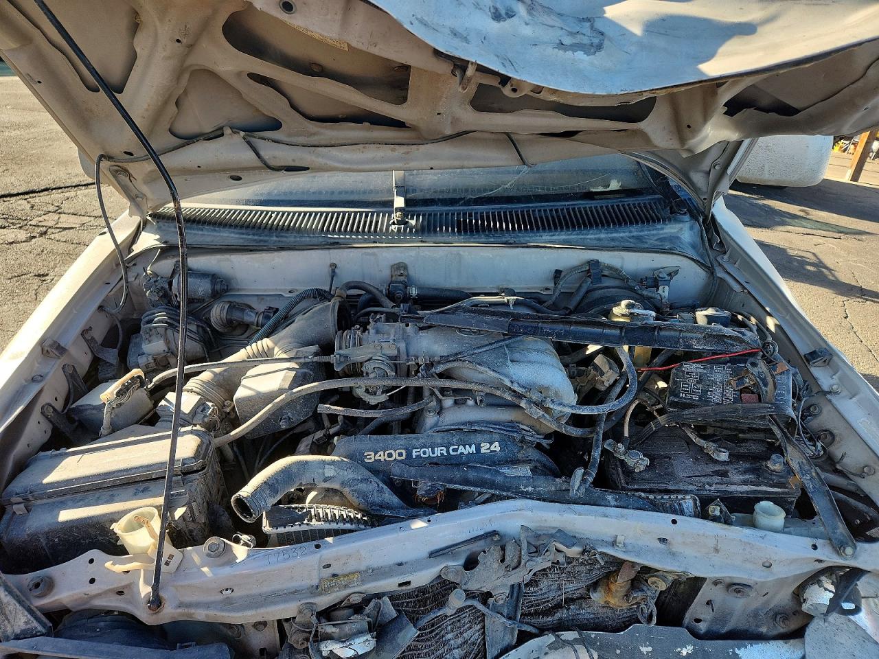 1998 TOYOTA 4RUNNER SR5 photo 21