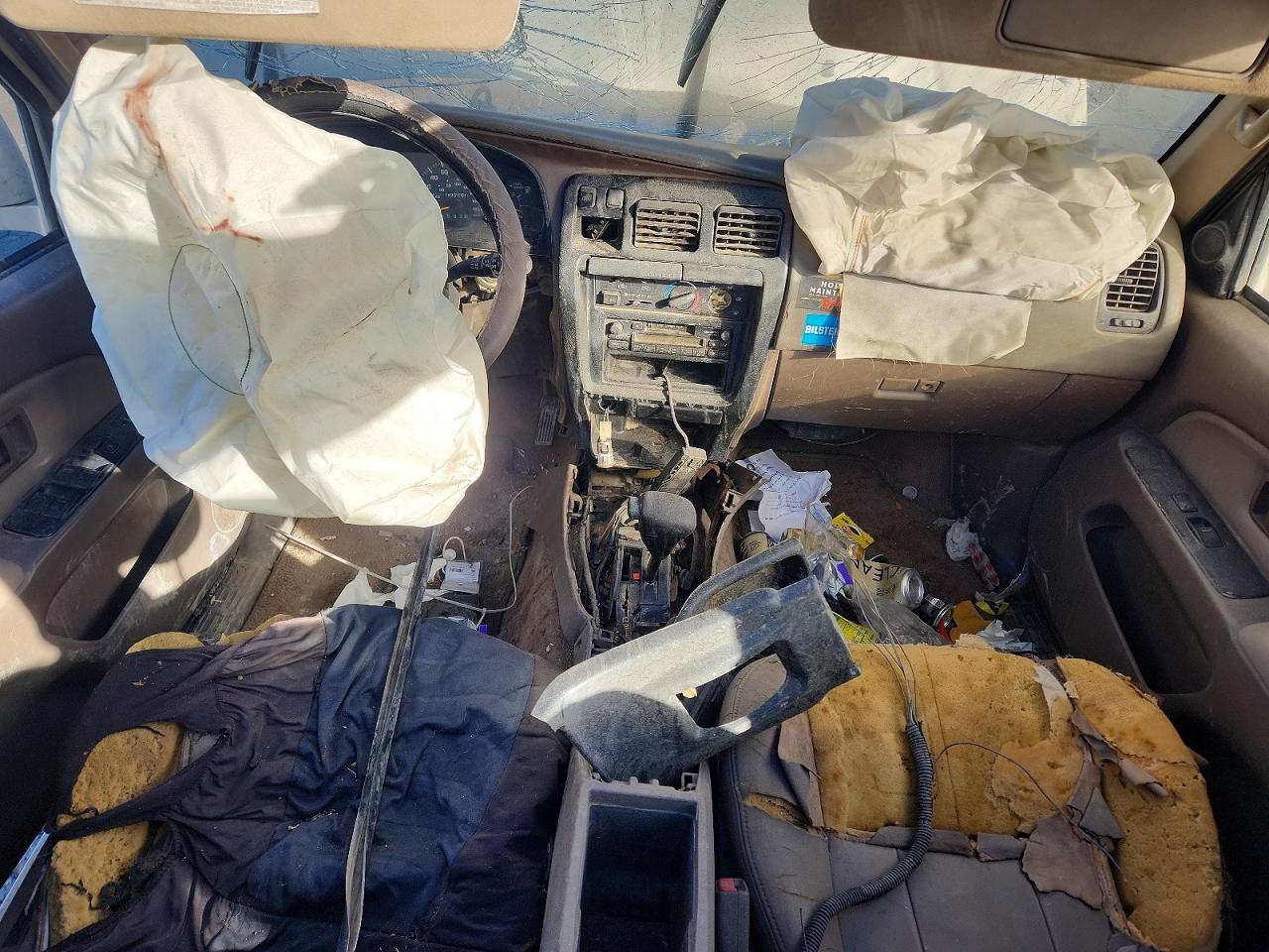 1998 TOYOTA 4RUNNER SR5 photo 15