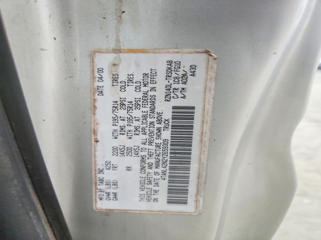 2000 TOYOTA TACOMA photo 12