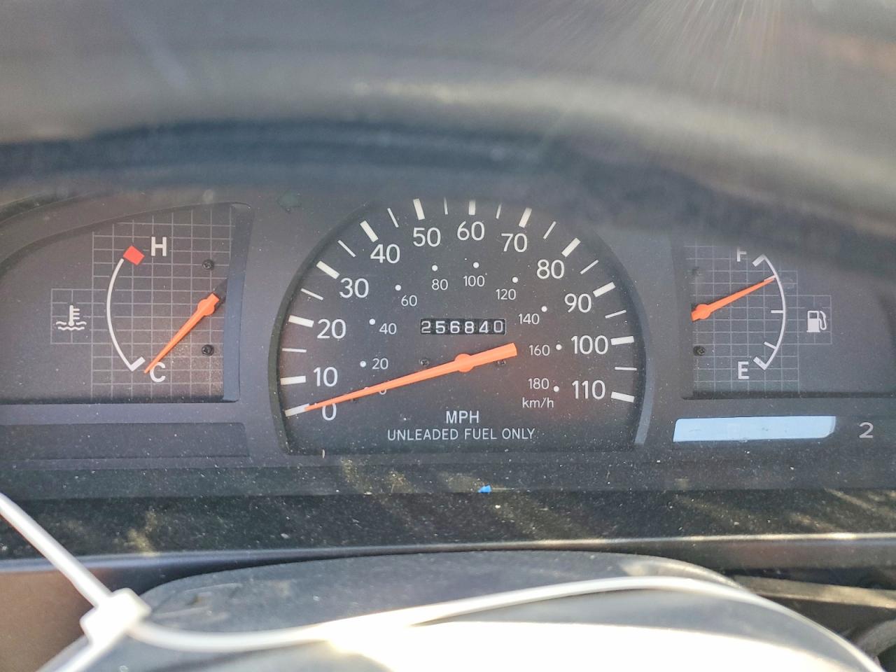 2000 TOYOTA TACOMA photo 9