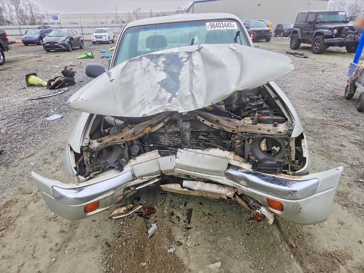 2000 TOYOTA TACOMA photo 5