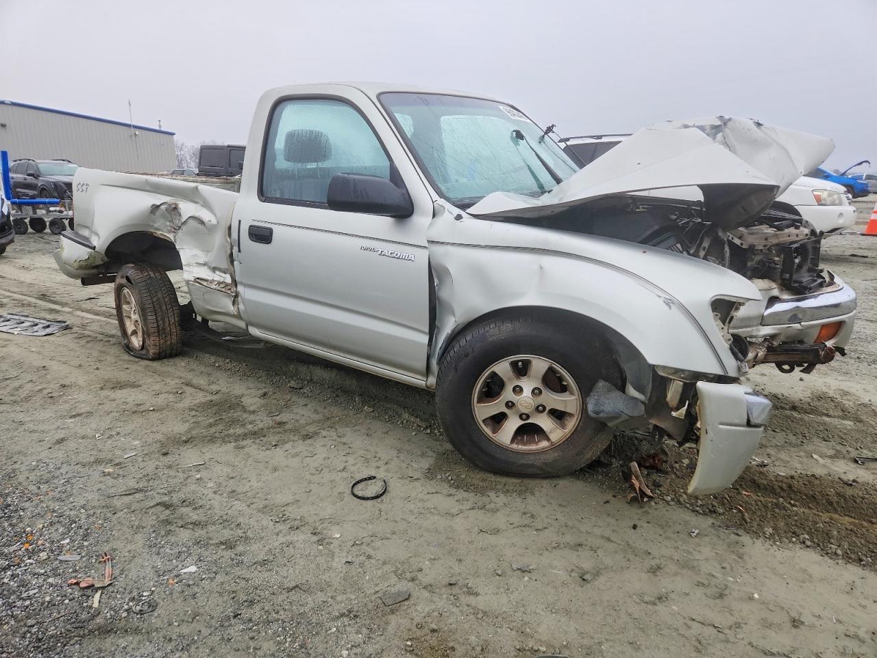 2000 TOYOTA TACOMA photo 4