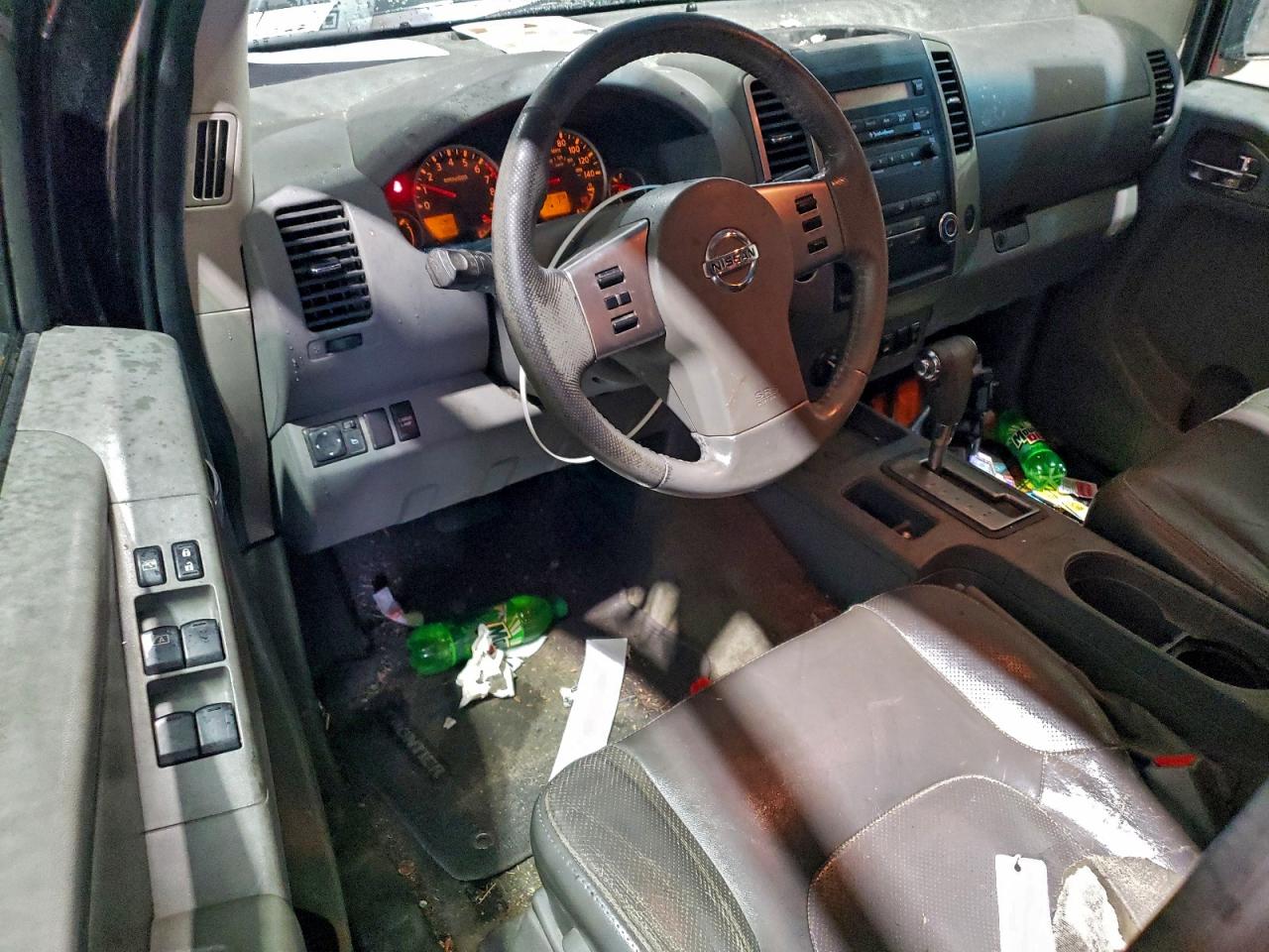 2010 NISSAN FRONTIER CREW CAB SE photo 22
