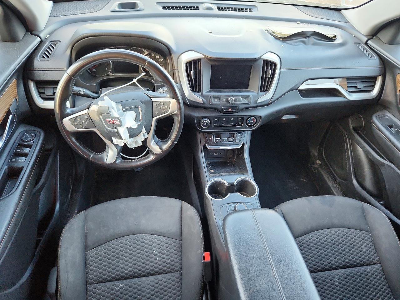 2020 GMC TERRAIN SLE photo 8