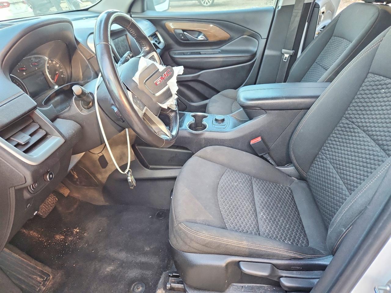 2020 GMC TERRAIN SLE photo 7