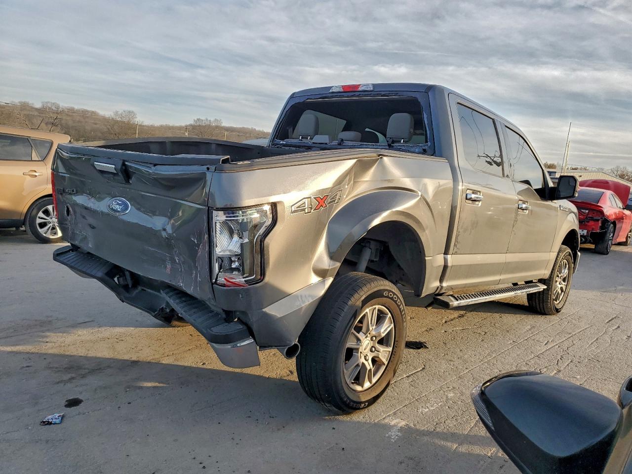 2017 FORD F150 SUPERCREW photo 3