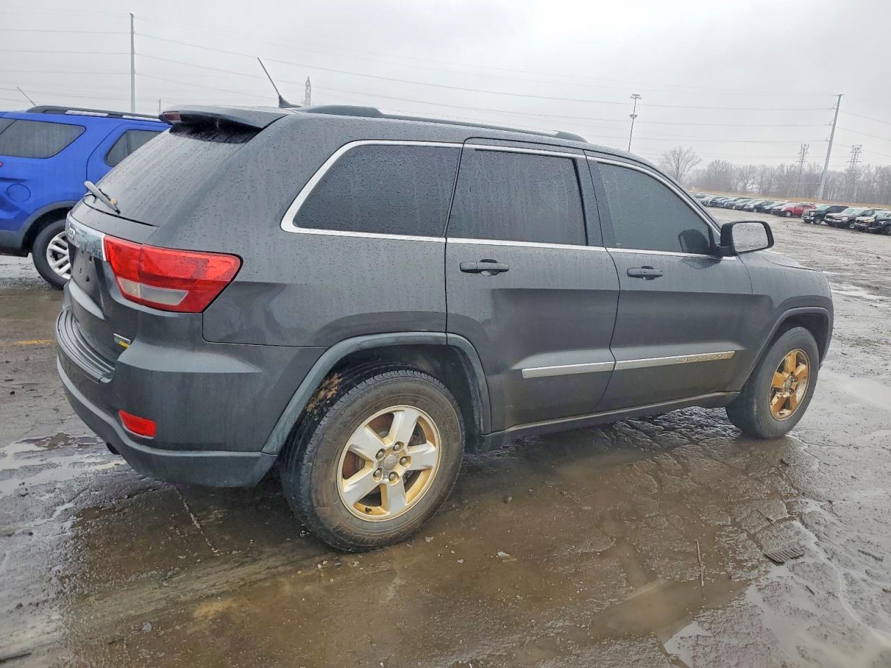 2011 JEEP GRAND CHEROKEE LAREDO photo 3