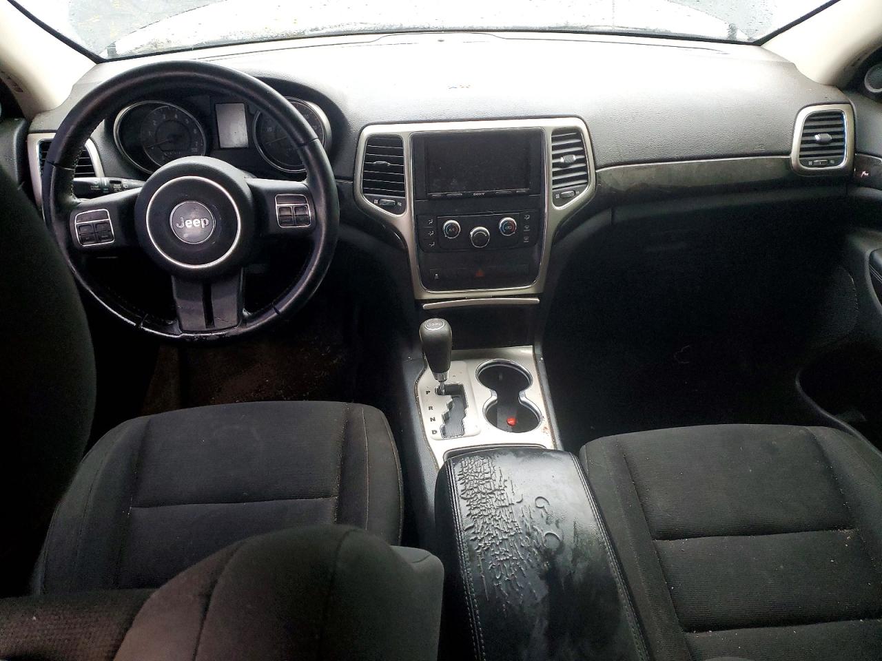 2011 JEEP GRAND CHEROKEE LAREDO photo 8