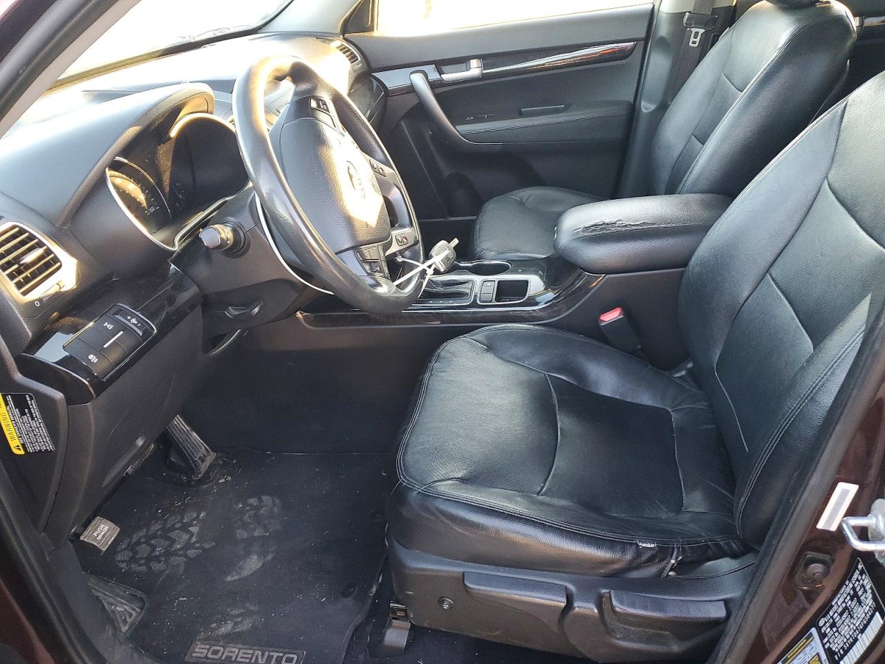 2015 KIA SORENTO LX photo 7