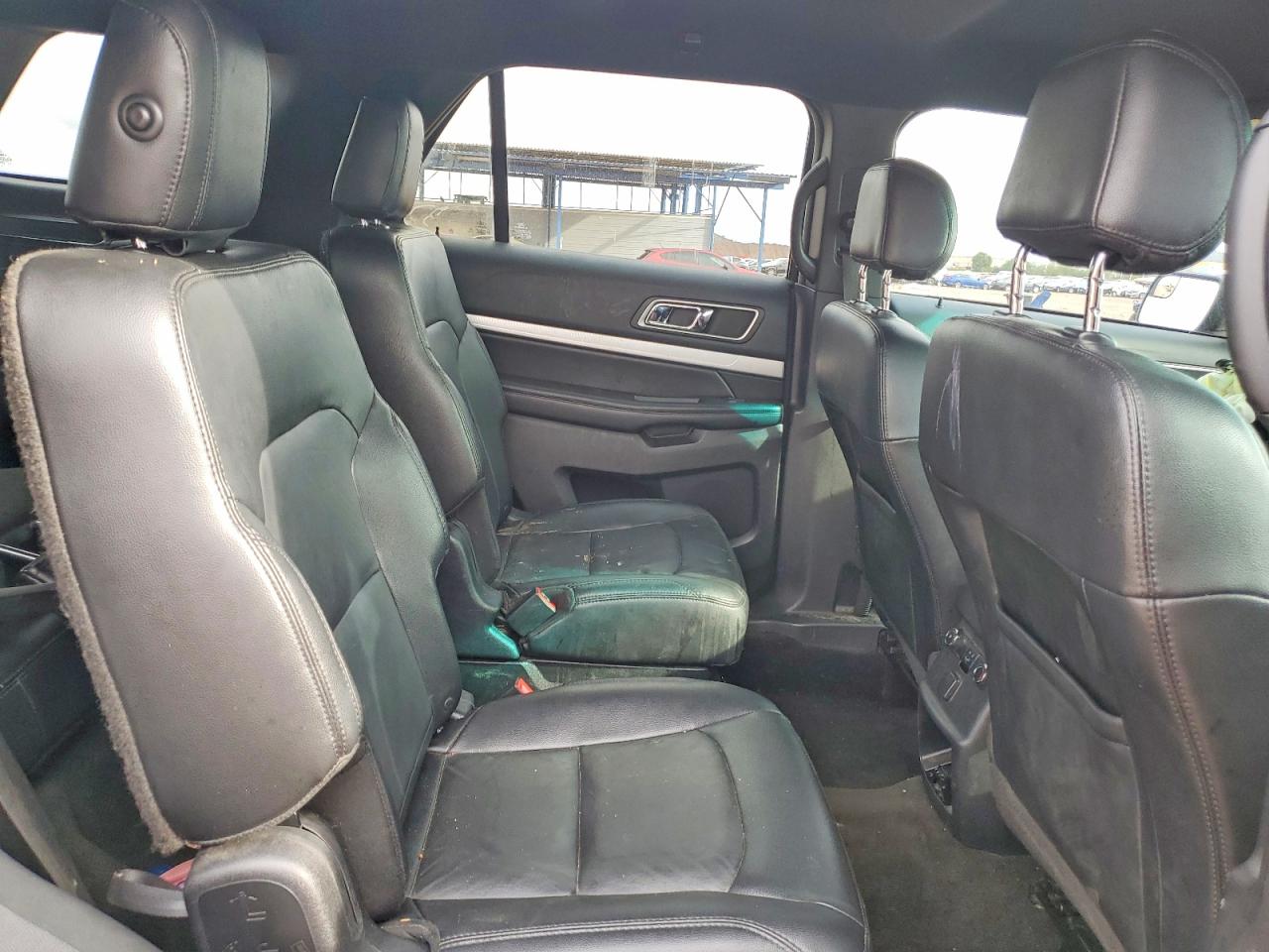 2016 FORD EXPLORER XLT photo 10