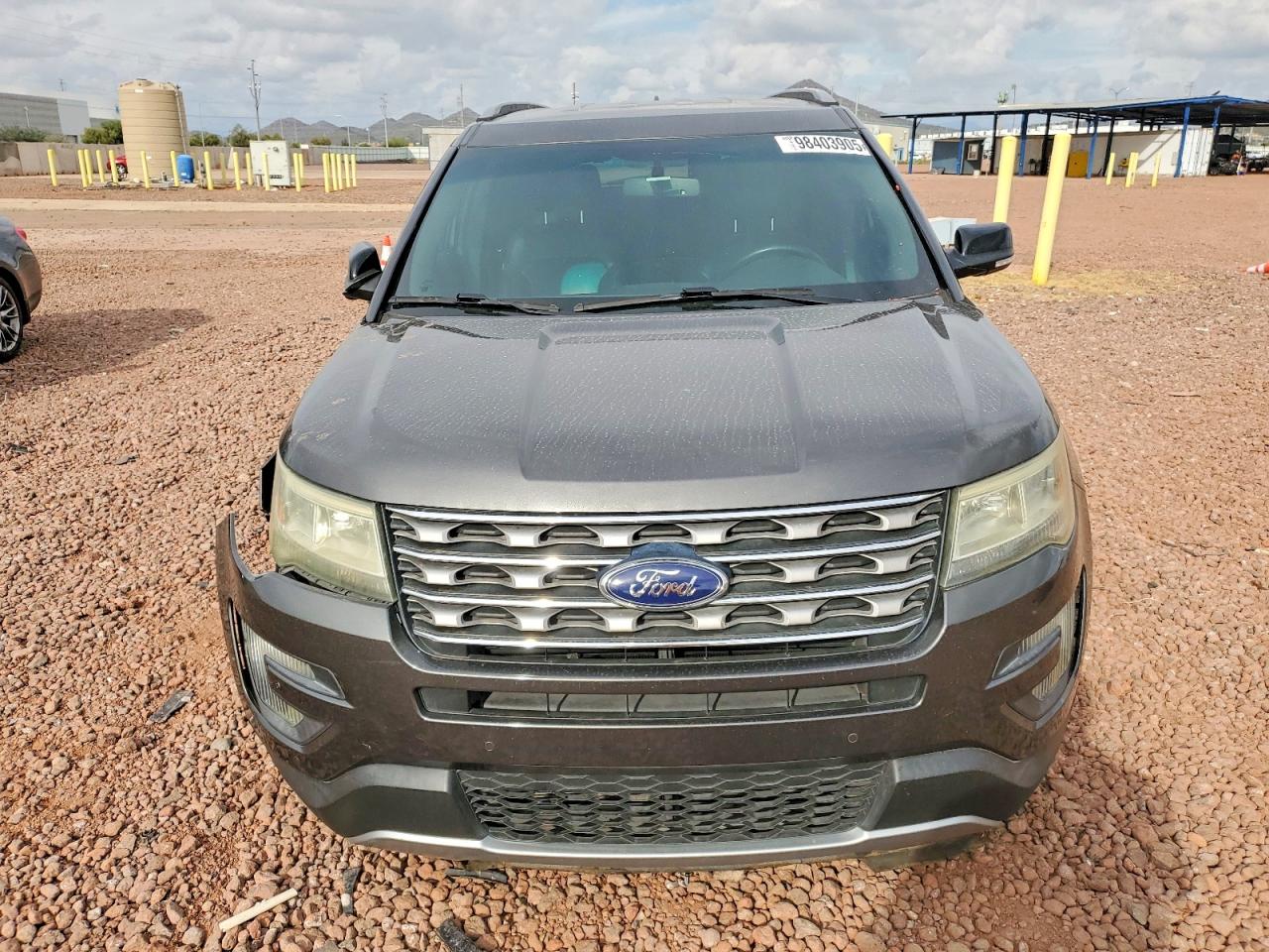 2016 FORD EXPLORER XLT photo 5