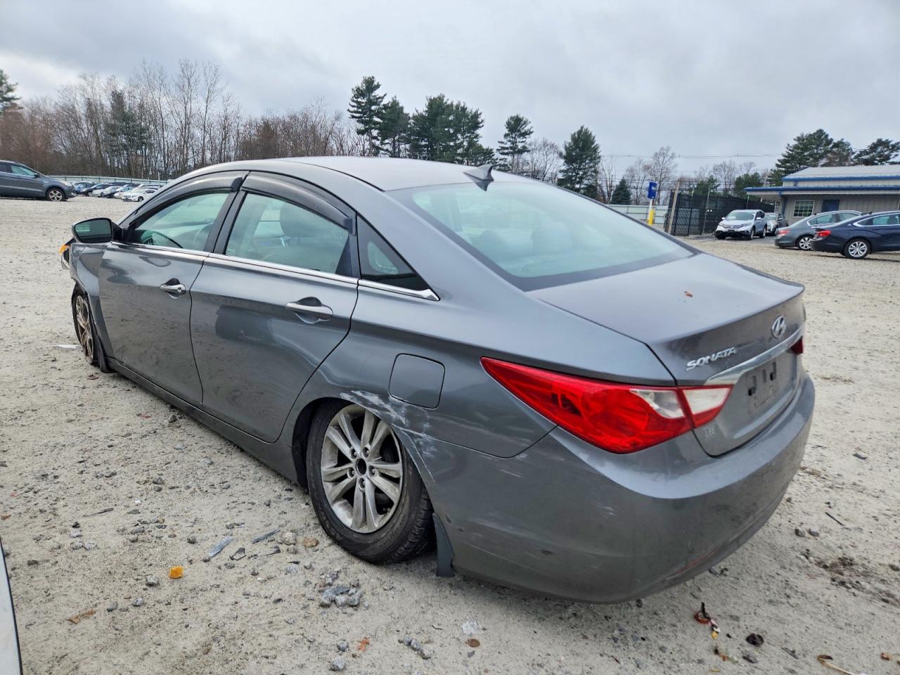2013 HYUNDAI SONATA GLS photo 2