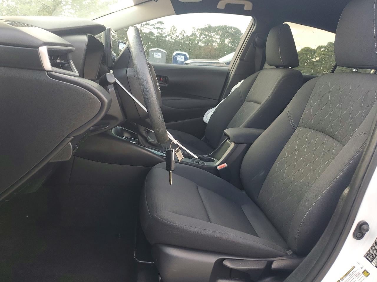 2023 TOYOTA COROLLA LE photo 7