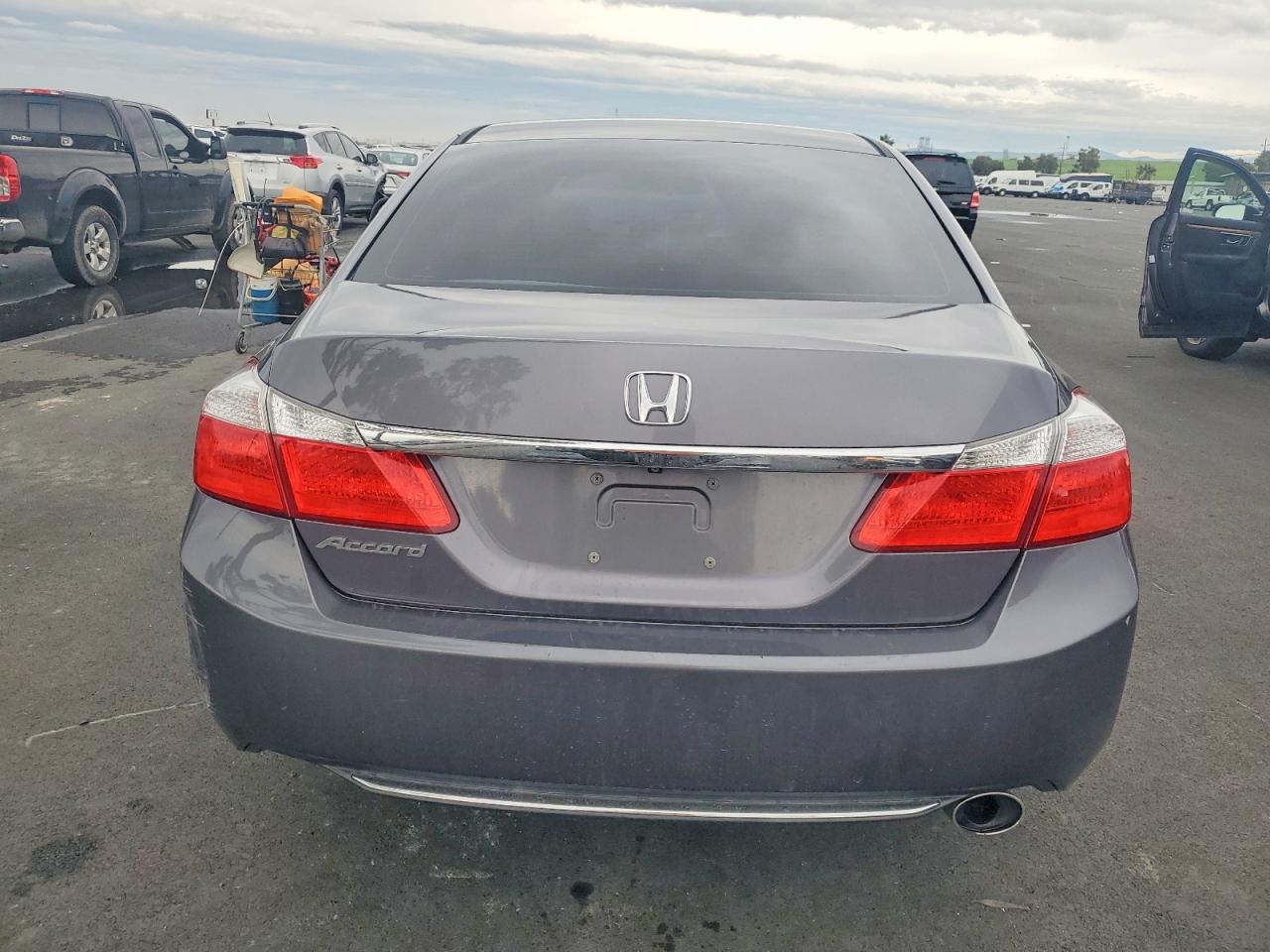 2015 HONDA ACCORD LX photo 6