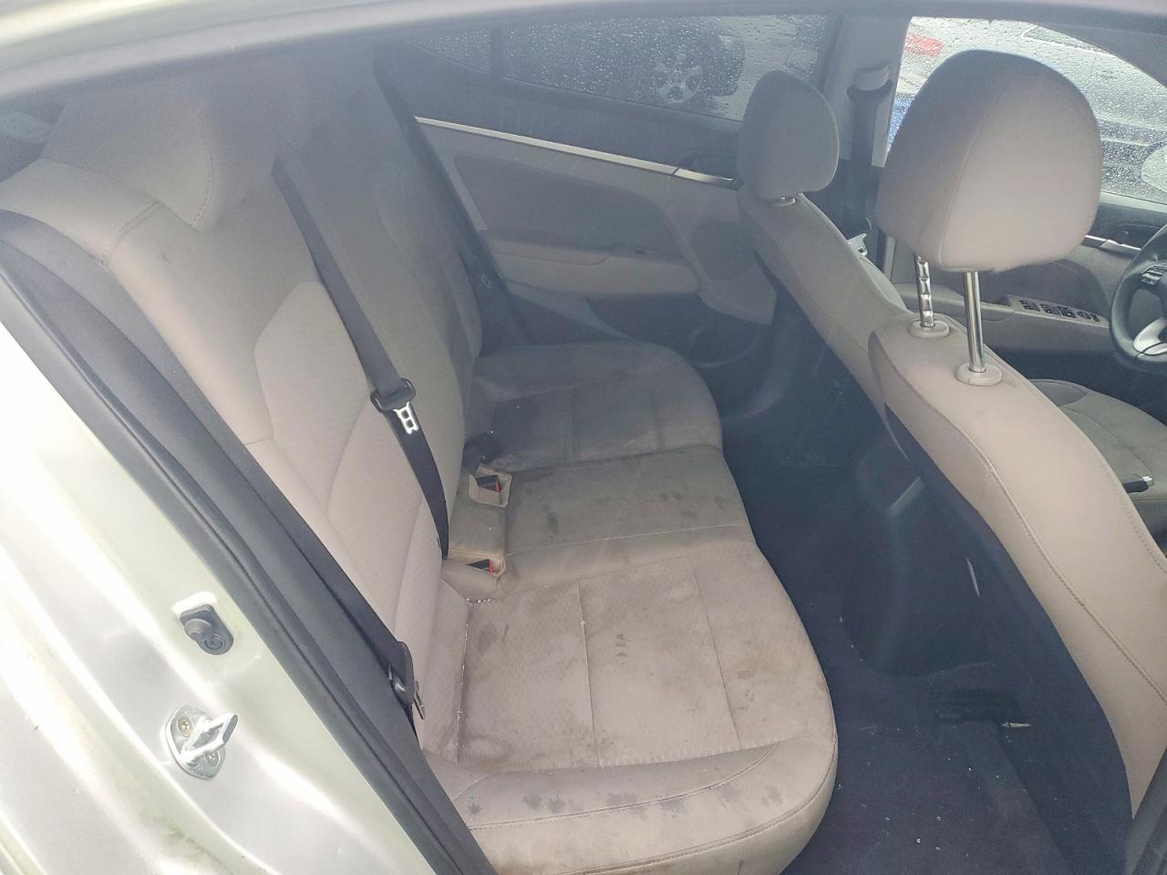 2020 HYUNDAI ELANTRA SEL photo 10