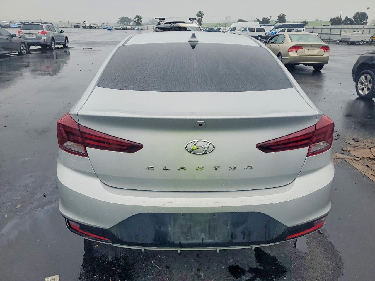 2020 HYUNDAI ELANTRA SEL photo 6
