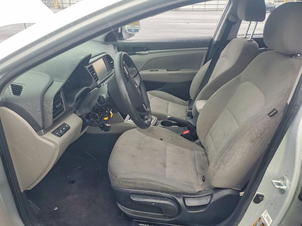 2020 HYUNDAI ELANTRA SEL photo 7