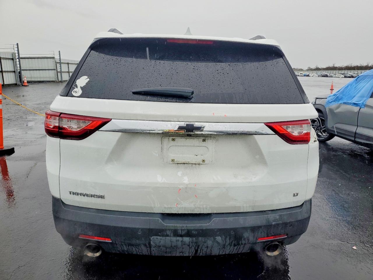 2019 CHEVROLET TRAVERSE LT photo 6