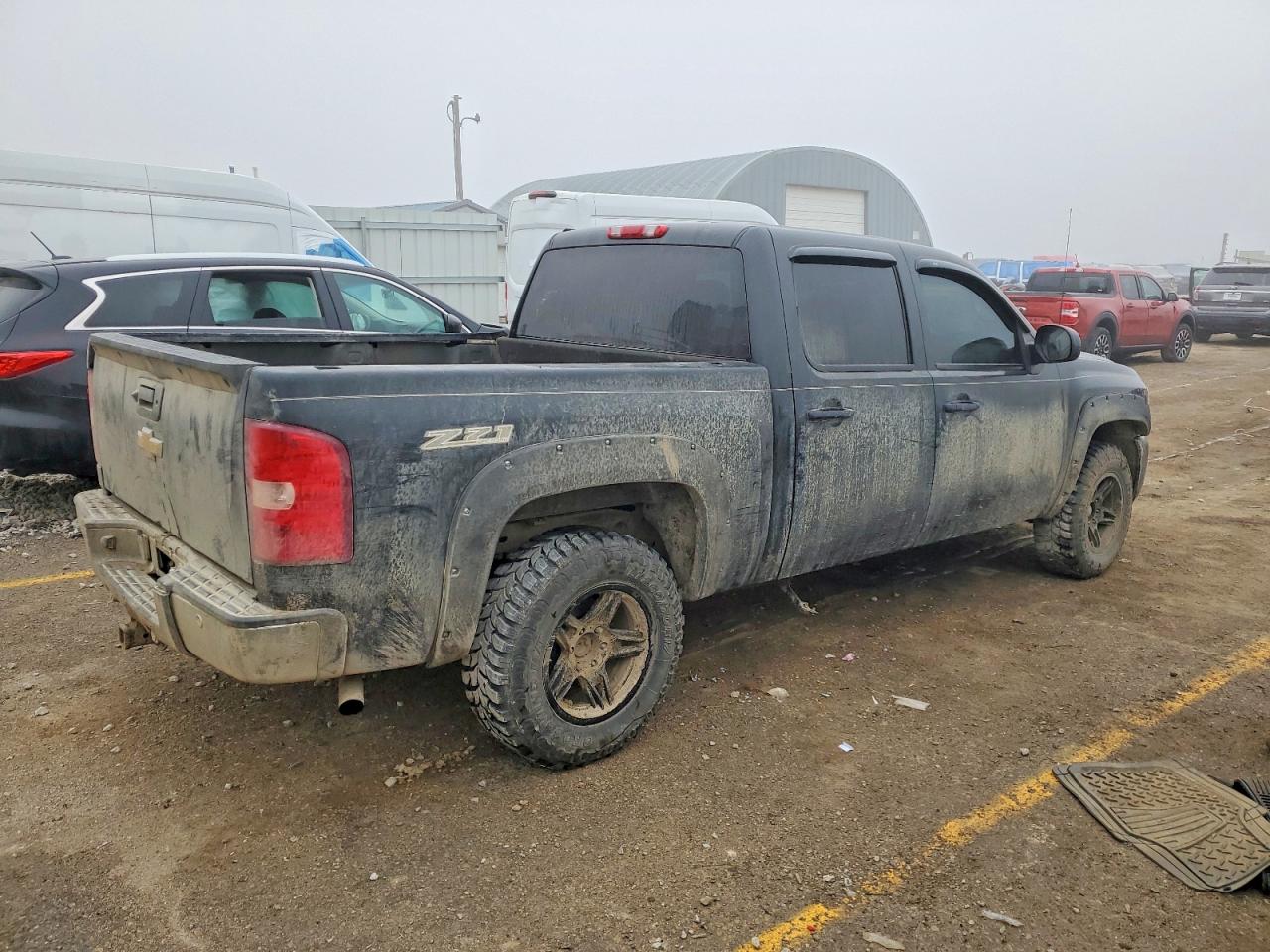 2010 CHEVROLET SILVERADO K1500 LT photo 3