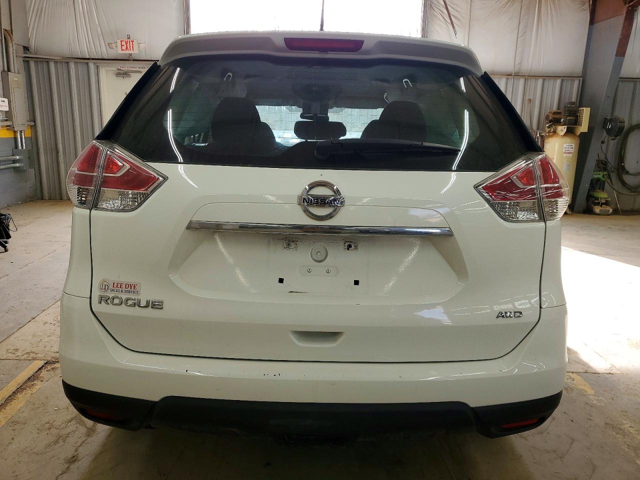 2016 NISSAN ROGUE S photo 6