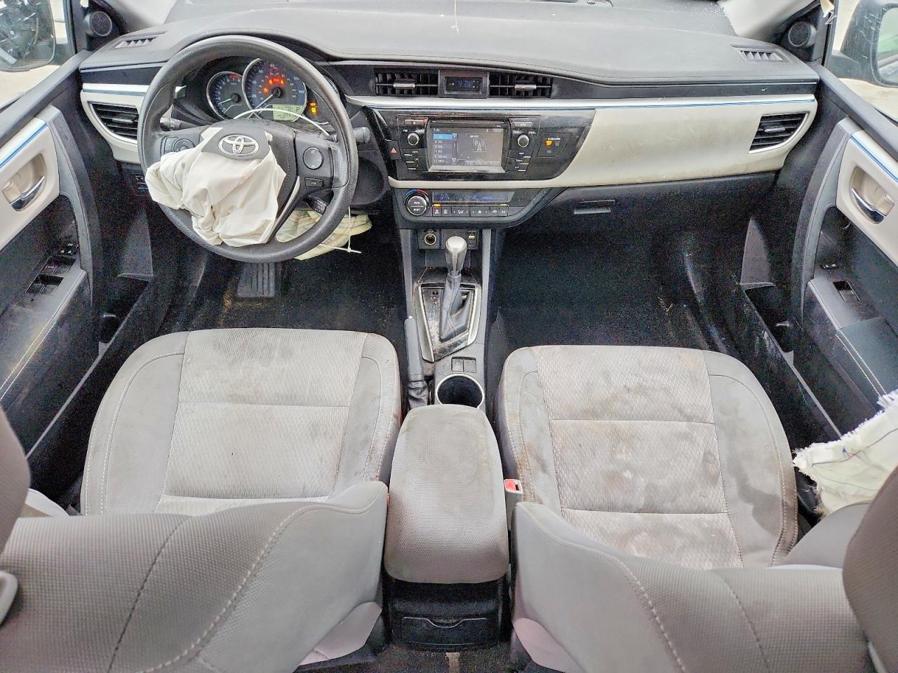 2015 TOYOTA COROLLA L photo 15