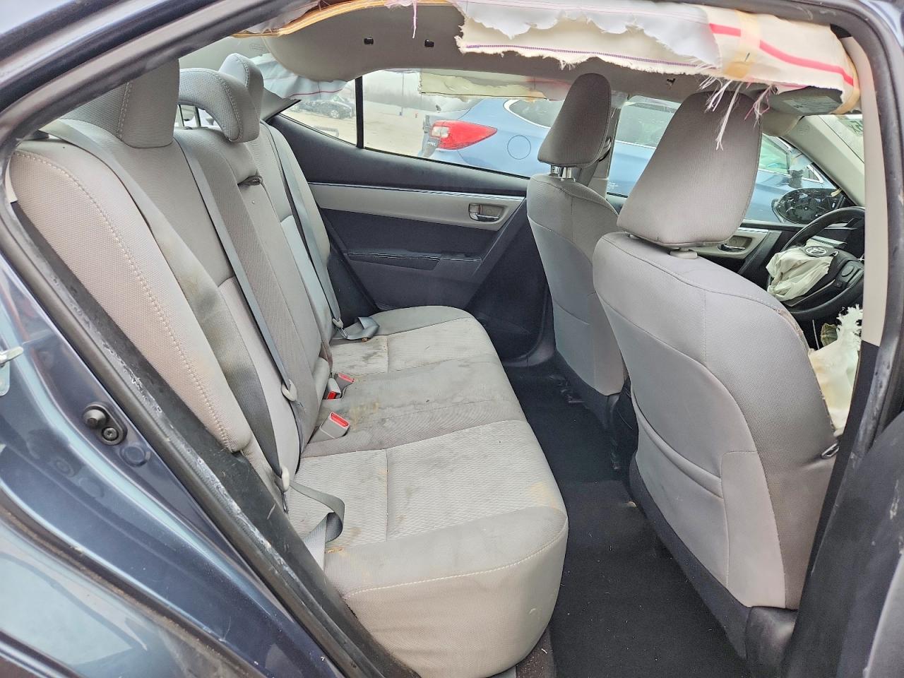 2015 TOYOTA COROLLA L photo 19