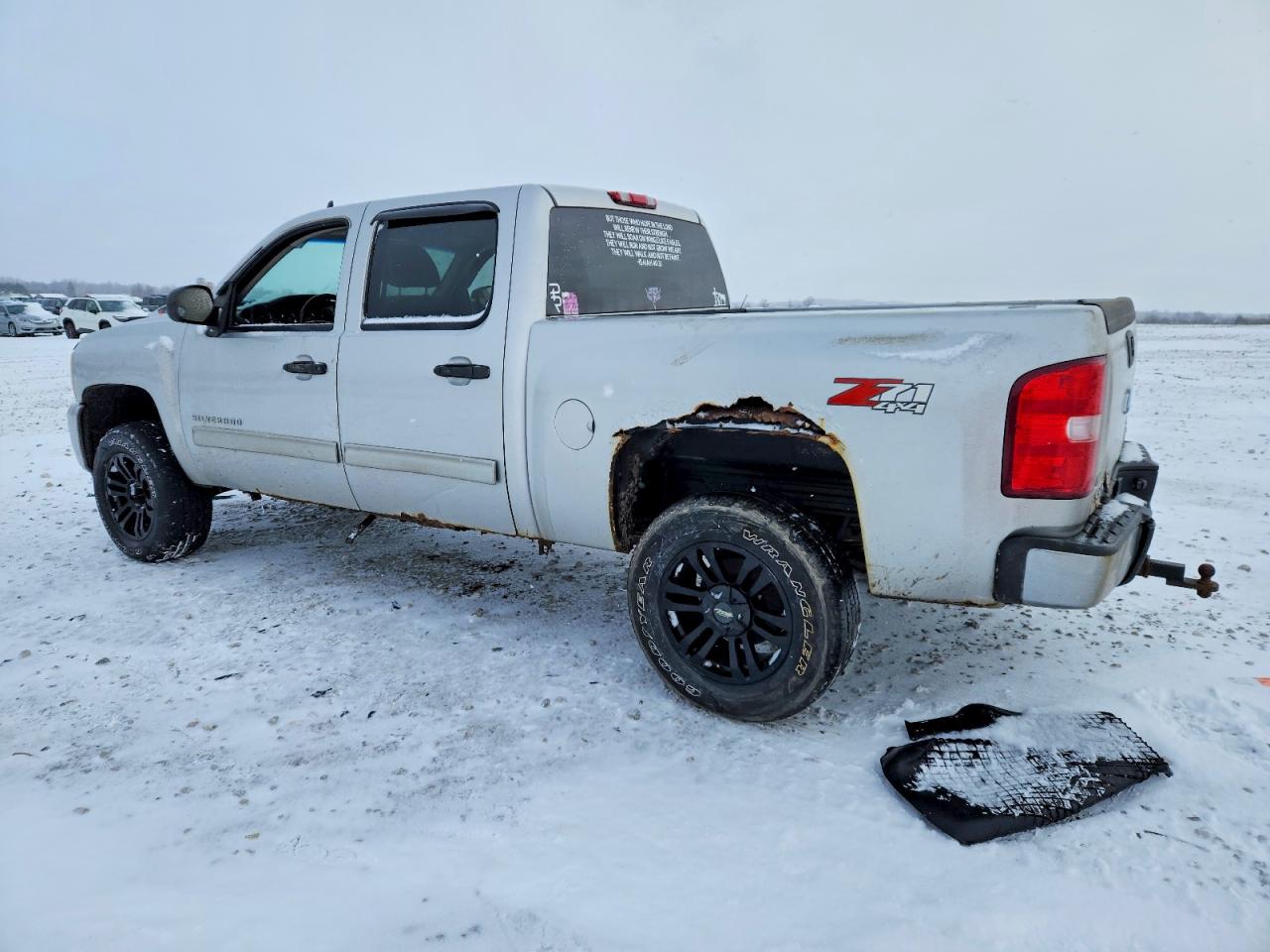 2010 CHEVROLET SILVERADO K1500 LT photo 2