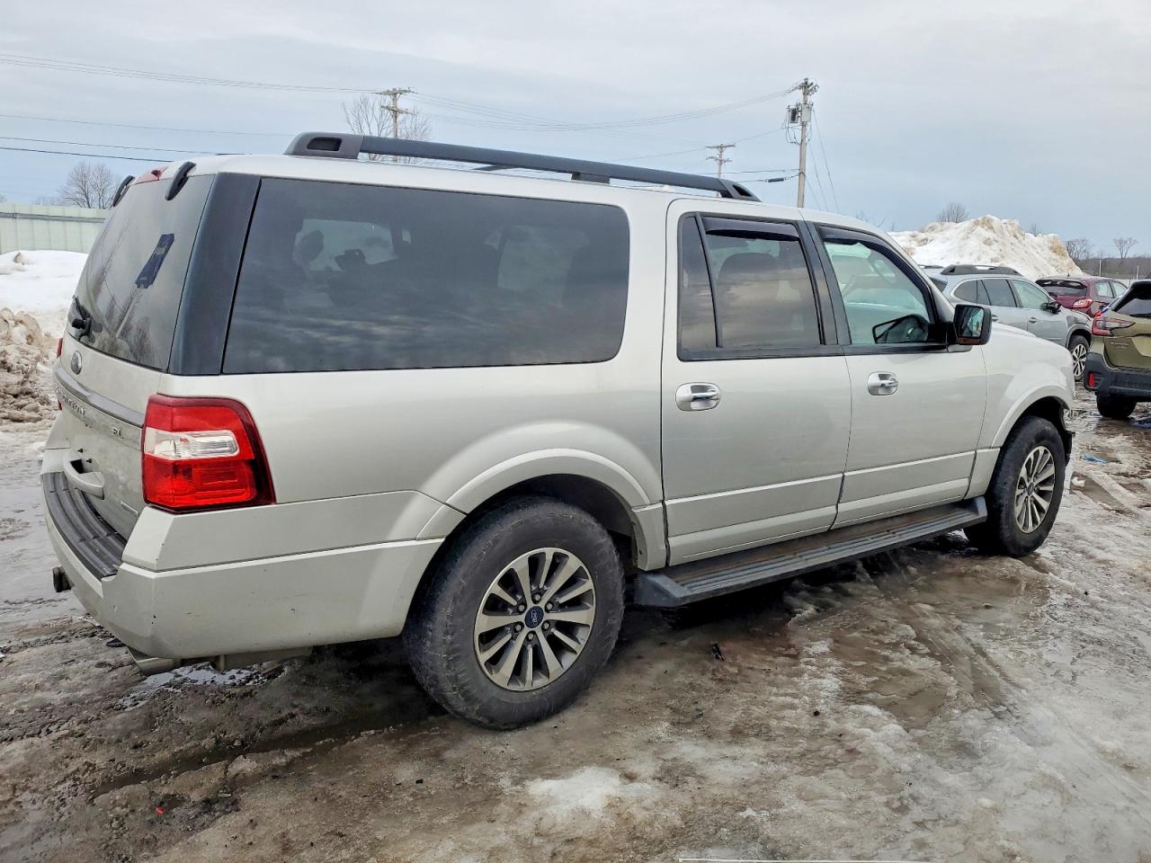 2017 FORD EXPEDITION EL XLT photo 3