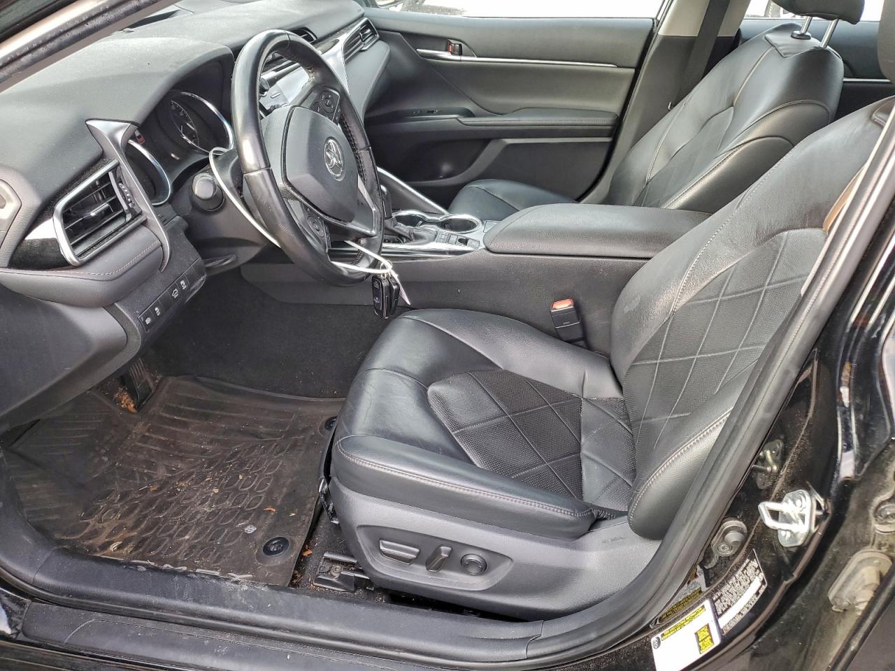 2019 TOYOTA CAMRY L photo 7