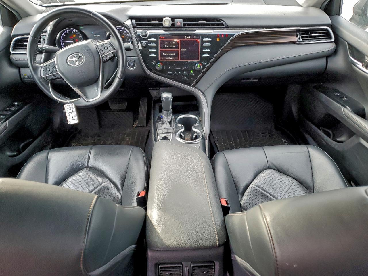 2019 TOYOTA CAMRY L photo 8