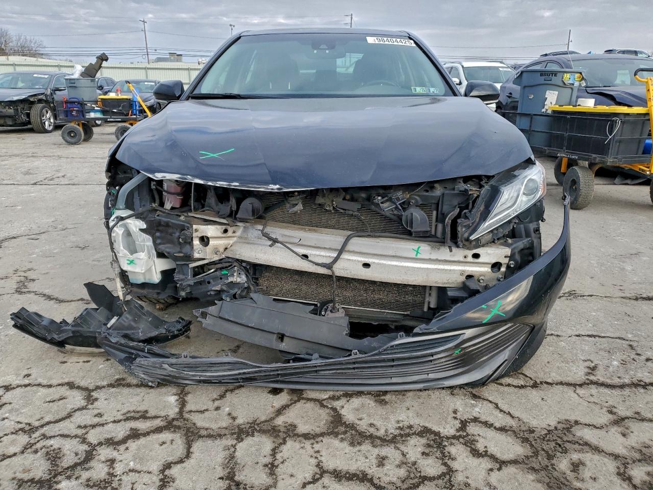 2019 TOYOTA CAMRY L photo 5