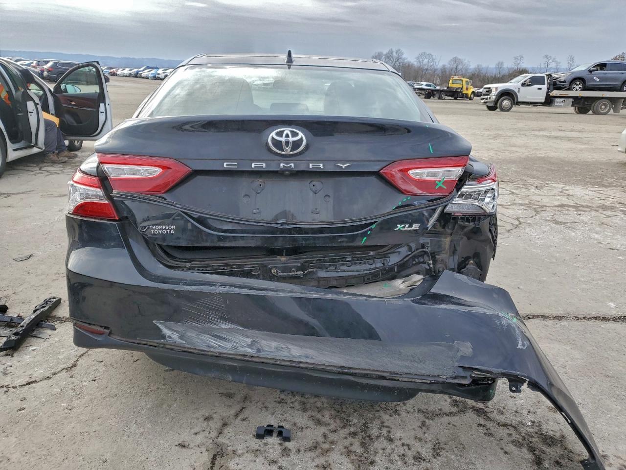 2019 TOYOTA CAMRY L photo 6