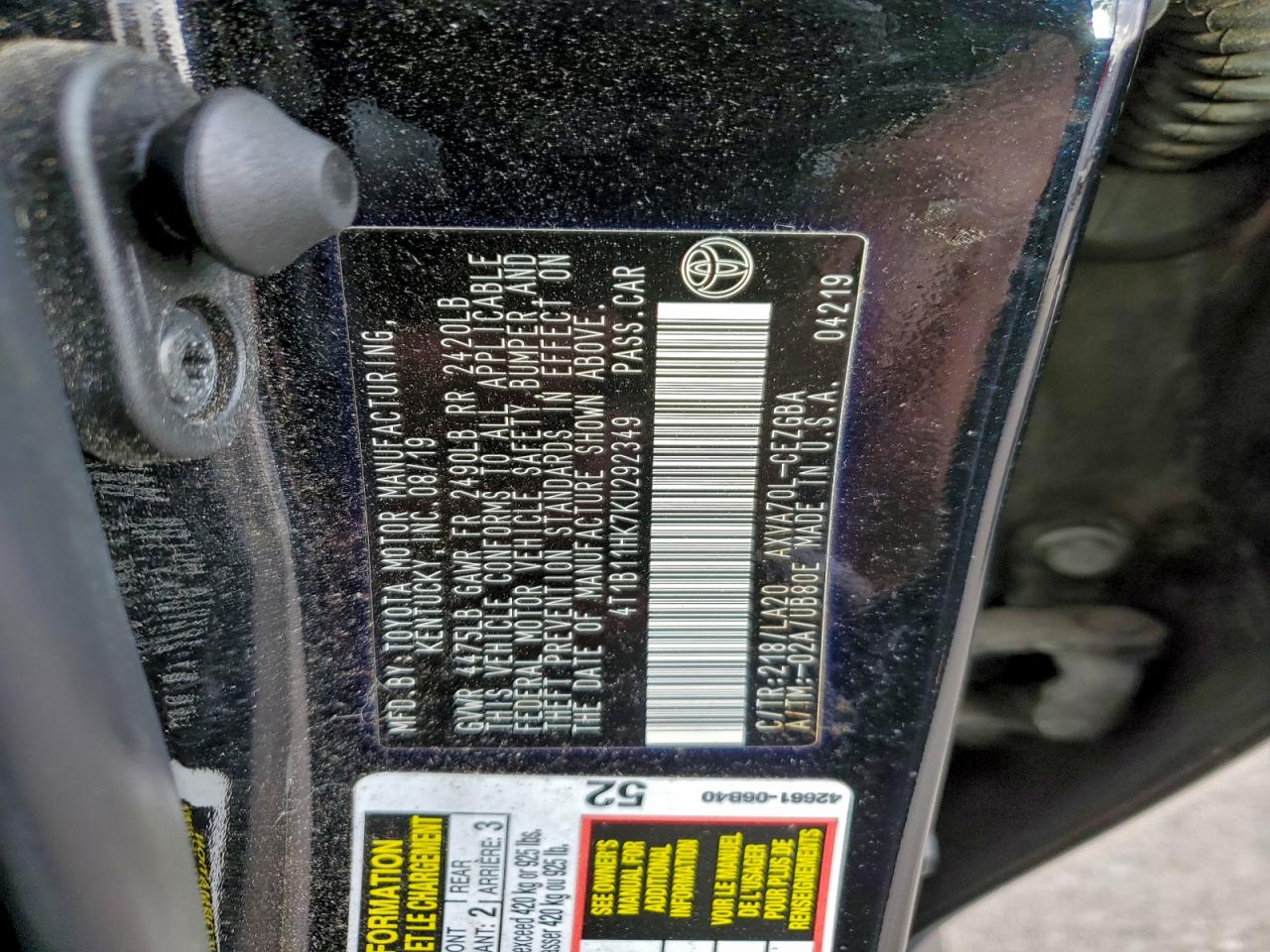 2019 TOYOTA CAMRY L photo 12