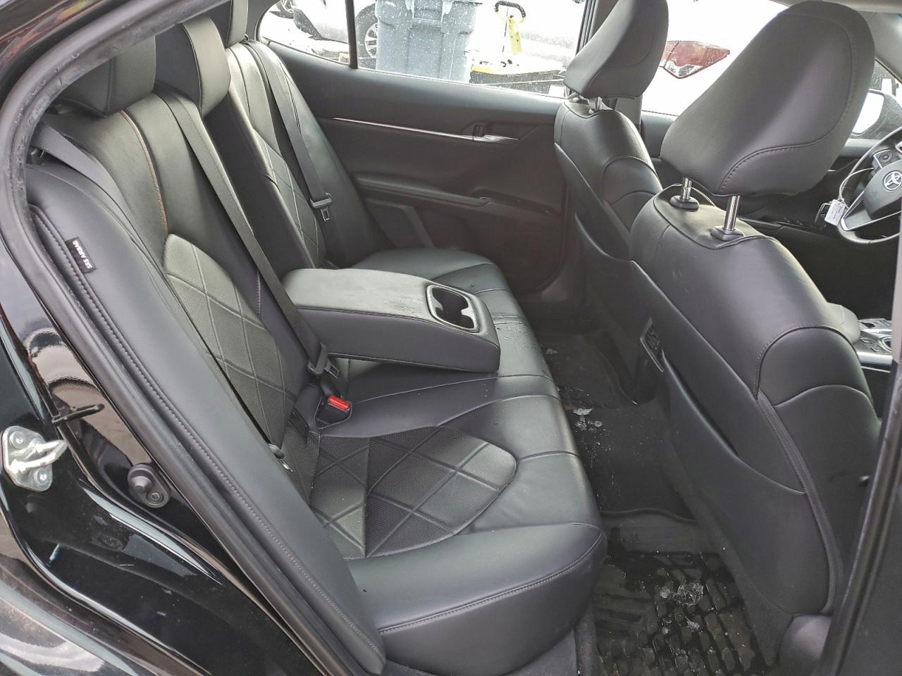 2019 TOYOTA CAMRY L photo 10