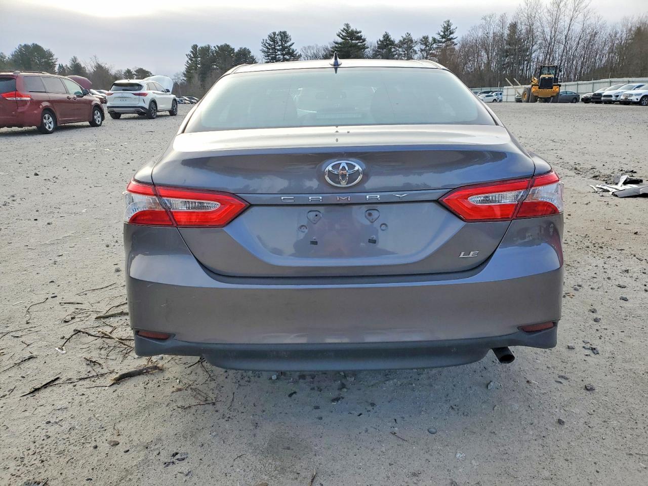 2019 TOYOTA CAMRY L photo 6
