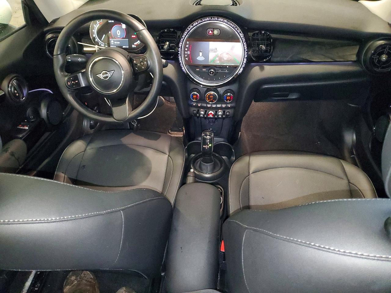 2023 MINI COOPER photo 8