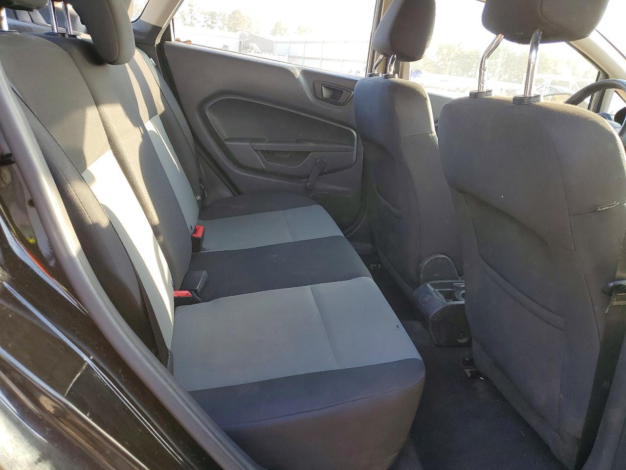 2016 FORD FIESTA S photo 10