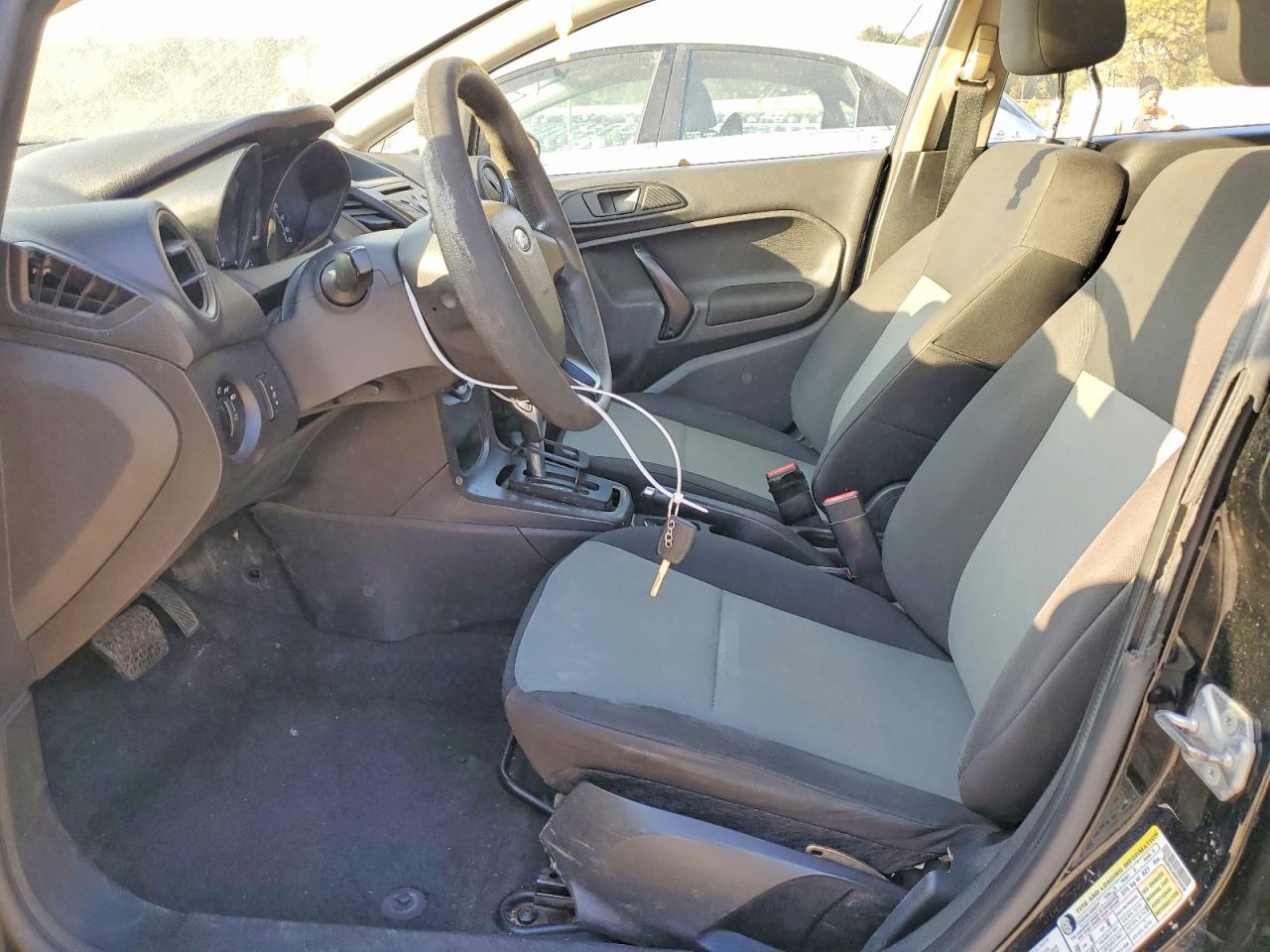 2016 FORD FIESTA S photo 7