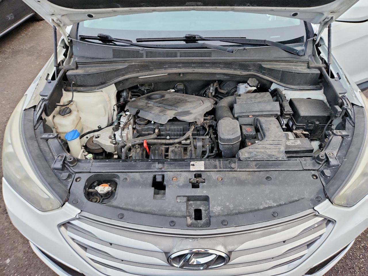 2017 HYUNDAI SANTA FE SPORT photo 12