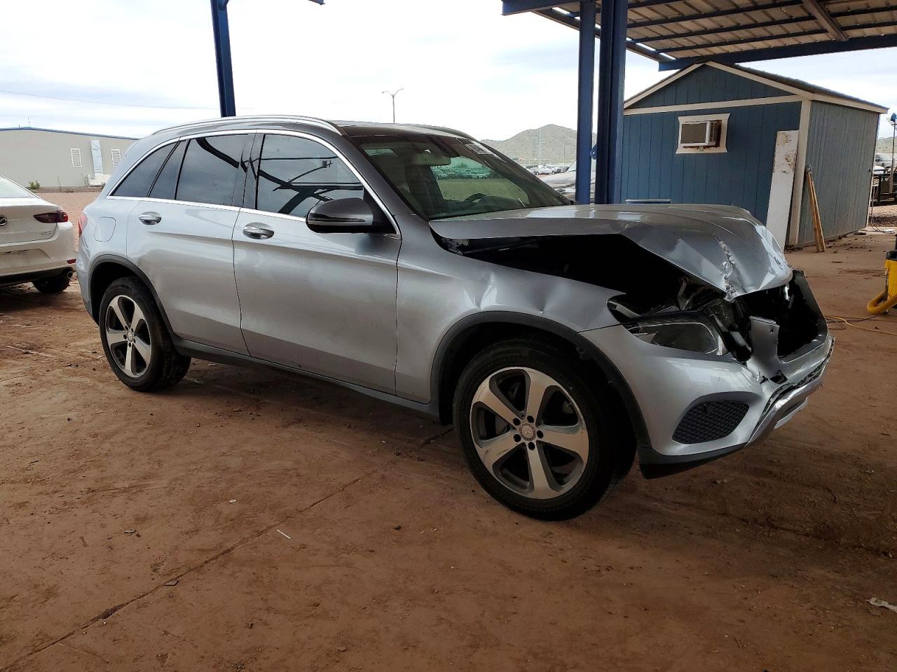2016 MERCEDES-BENZ GLC 300 photo 4